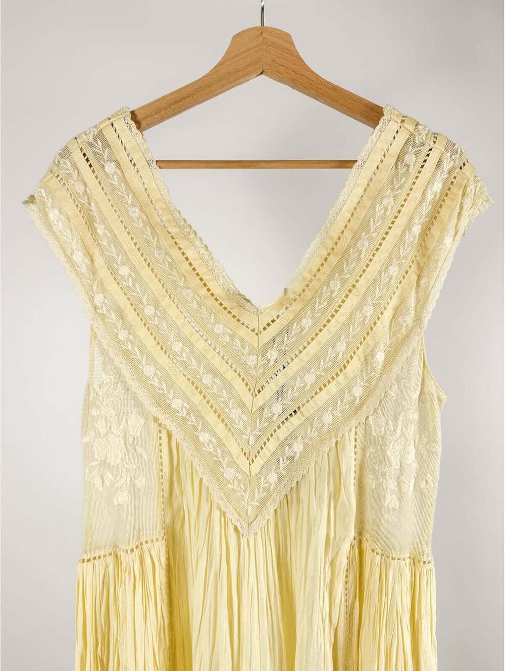 ZARA - SIZE M - Picture 3 of 5